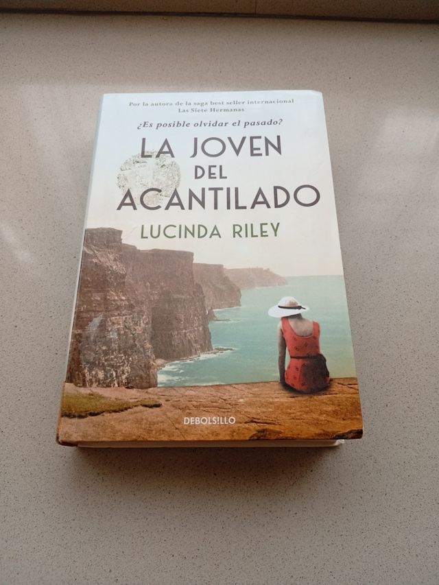 La joven del acantilado (edición limitada a precio especial)