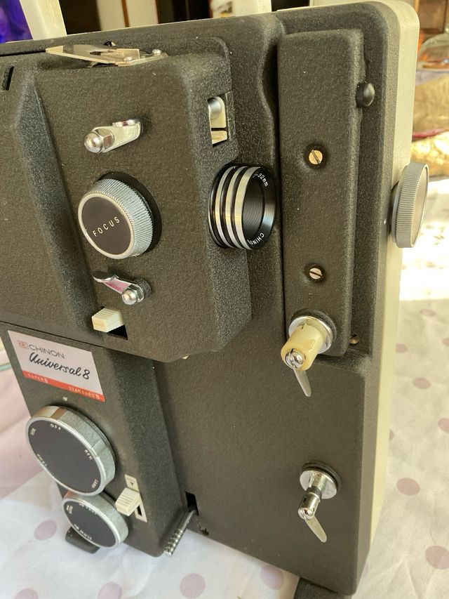 Proiettore Chinon universal