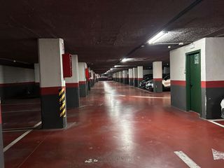 Garaje en venta en Eixample - Sant Oleguer en Sabadell