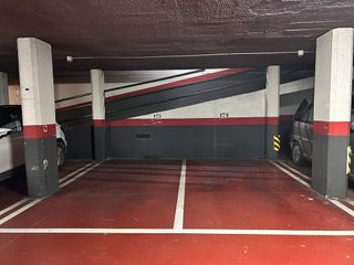 Garaje en venta en Eixample - Sant Oleguer en Sabadell