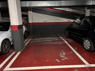 Garaje en venta en Eixample - Sant Oleguer en Sabadell