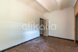 Piso en venta en Fondo en Santa Coloma de Gramanet