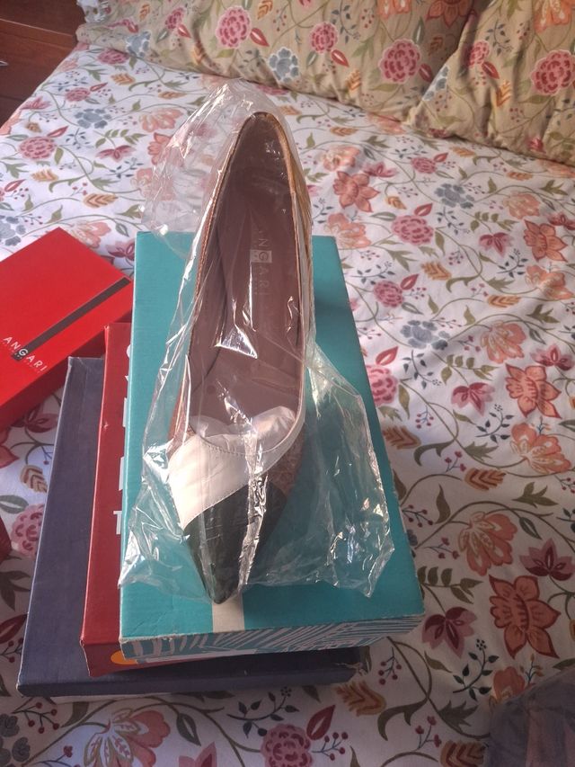 Zapatos de tacón de piel