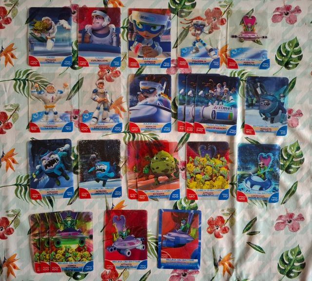 Lotto di carte di Actimel in italiano