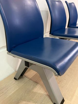 Bancada azul Steelcase de 3 plazas