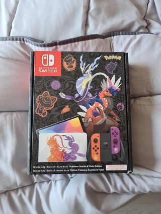 Nintendo Switch OLED Edizione Pokémon