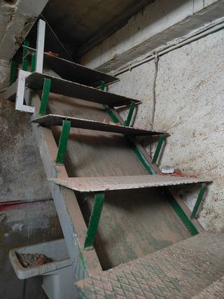 Escalera metal