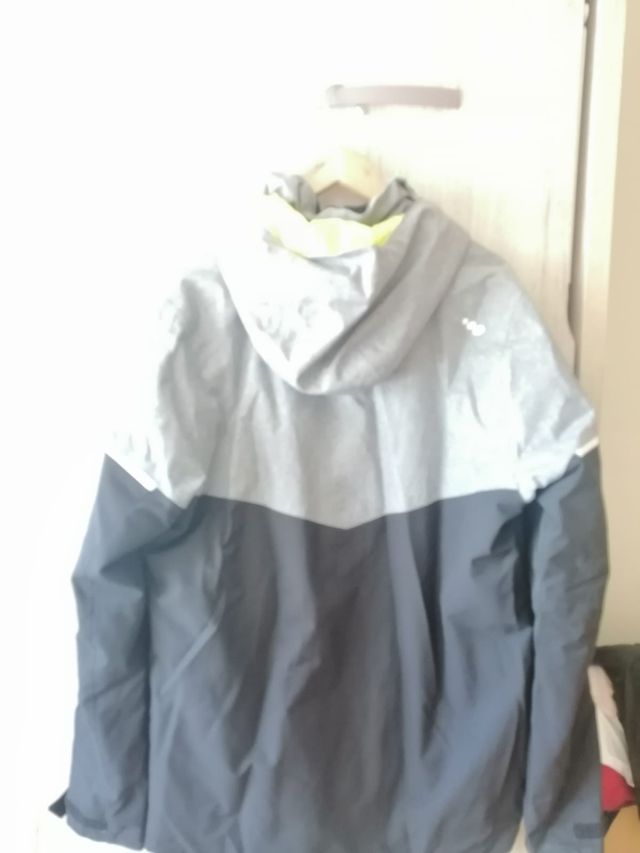 Chaqueta Sky decathlon.