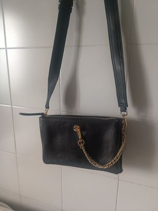 Bolso negro de piel