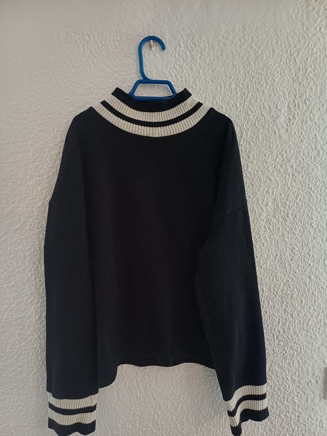 Sudadera negra zara