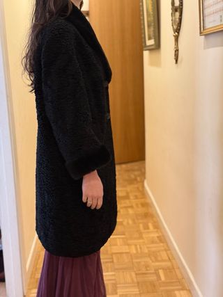 Precioso abrigo imita astracan solo 100