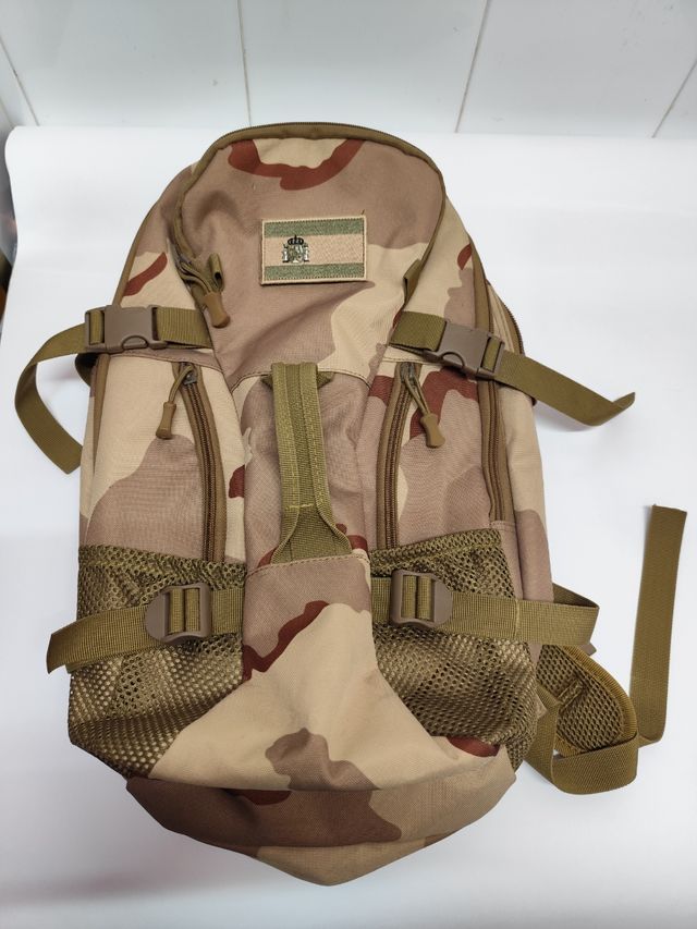 MOCHILA CAMO...