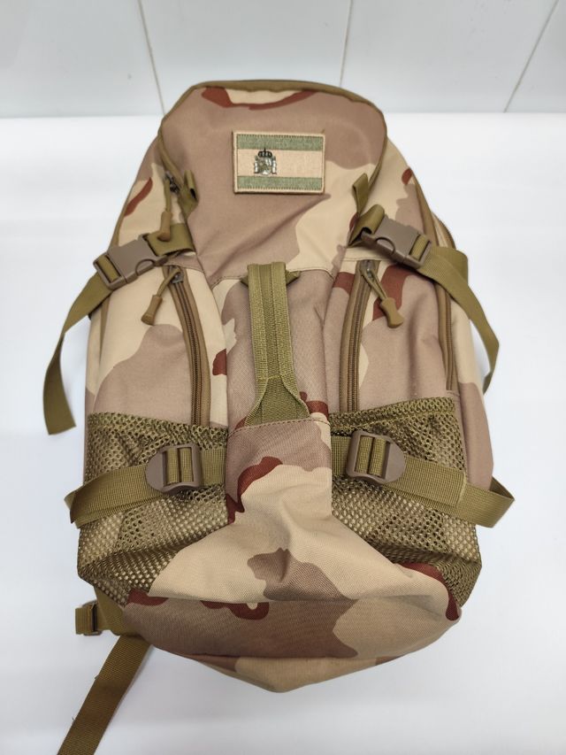 MOCHILA CAMO...