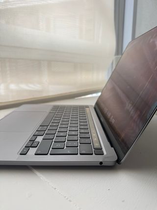 Macbook Pro M2 2022 13.6’’ 8GB RAM 256GB SSD Apple