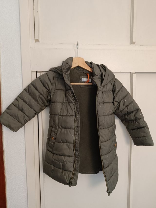 Abrigo niña marca Mango talla 5 años