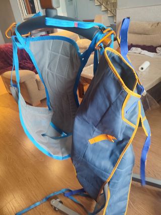 Grúa bipedestación