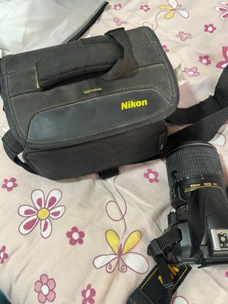 Camara Nikon D3000
