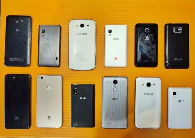 Lote de móviles smartphone