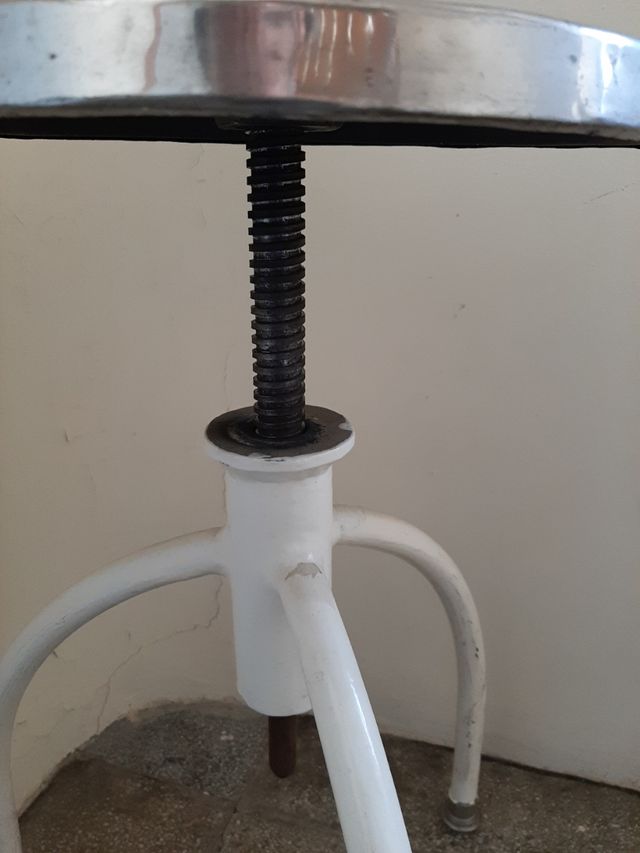 BANQUETA VINTAGE CLÍNICA MÉDICO