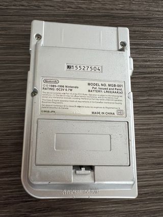 Consola Nintendo Game boy pocket. Color plateada