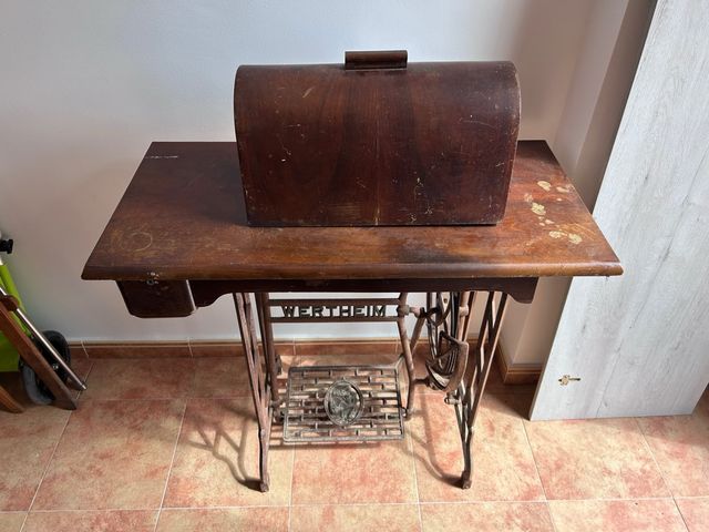 Maquina de coser Vintage WERTHEIM