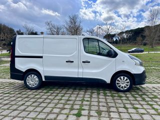 Renault Trafic 2.0 DCI 115 CV | FINANCIAMOS 100% 