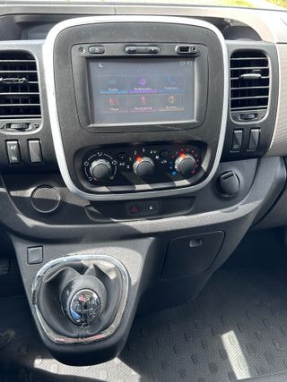 Renault Trafic 2.0 DCI 115 CV | FINANCIAMOS 100% 