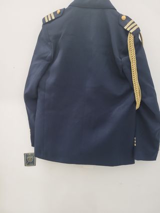 Traje de comunión 20 euros, talla11 años