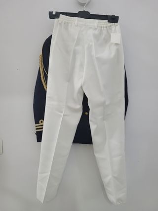 Traje de comunión 20 euros, talla11 años