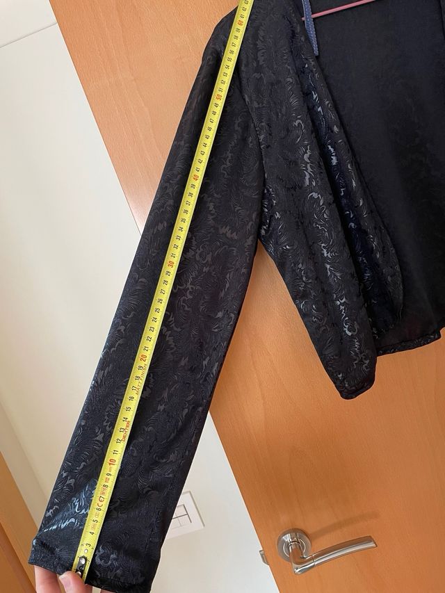 Torera elegante negra