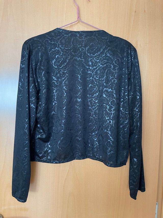 Torera elegante negra