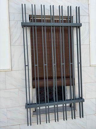 Rejas de hierro 150 las dos