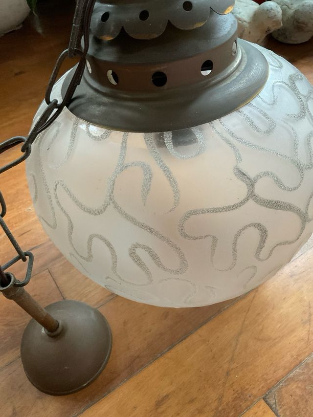 Lampadario in vetro e ottone