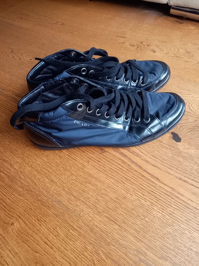 Prada hight top snakers