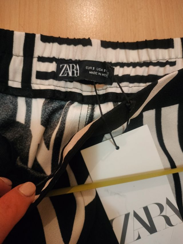 Pantalón fluido Zara S