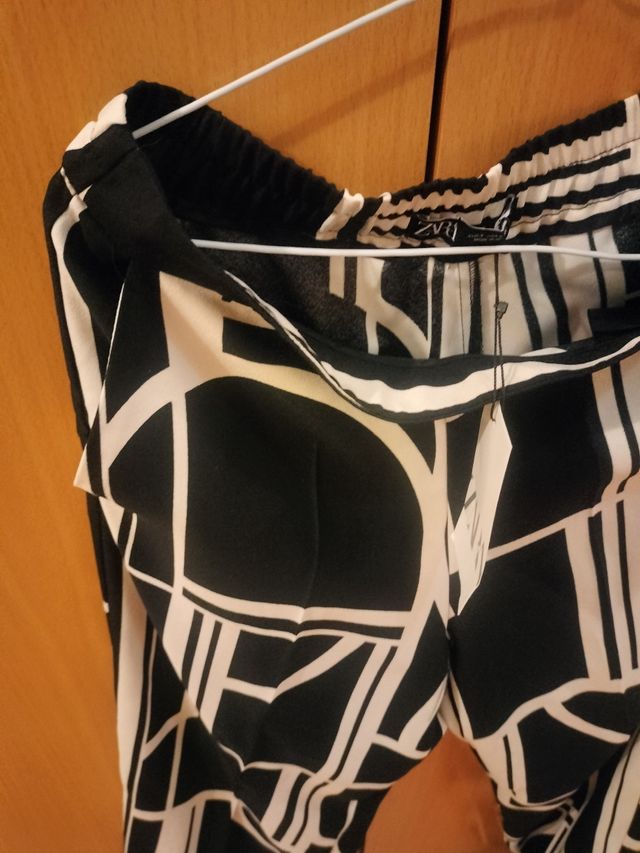 Pantalón fluido Zara S