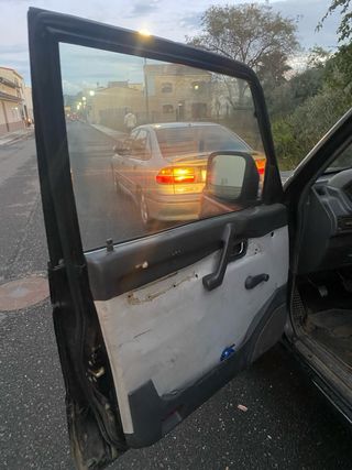 Se vende o se cambia Mitsubishi Montero 1998