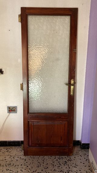 Puerta de madera