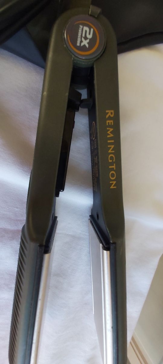 Piastra per capelli Remington