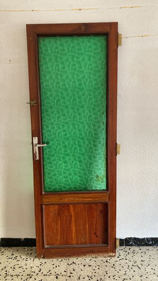 Puerta de madera