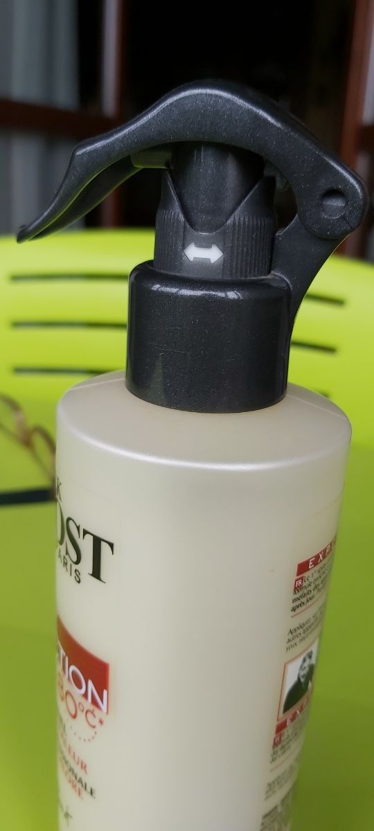 Trattamento protettivo dal calore per capelli