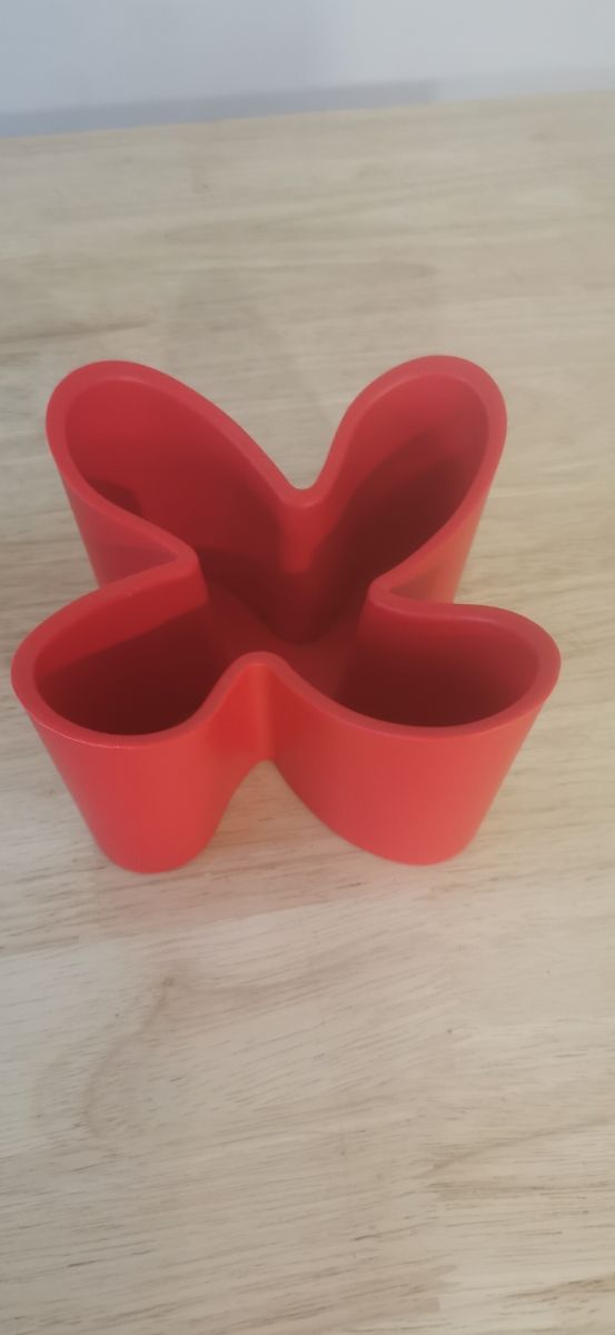 Recipiente para mandos a distancia