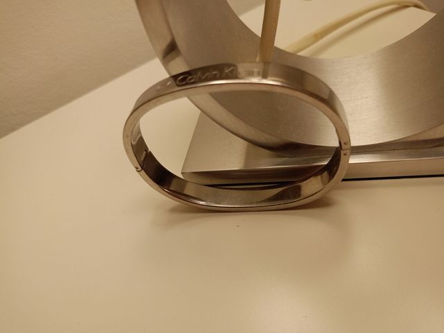 Brazalete Calvin Klein de acero Mujer