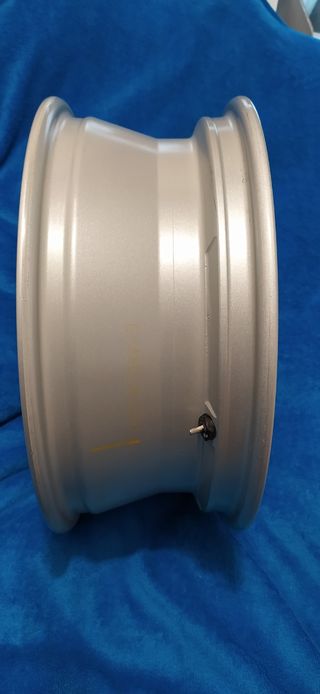 Llantas Aluminio Marca Nissan France- Micra K14