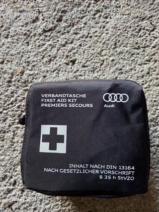 Kit primeros auxilios Audi NUEVO