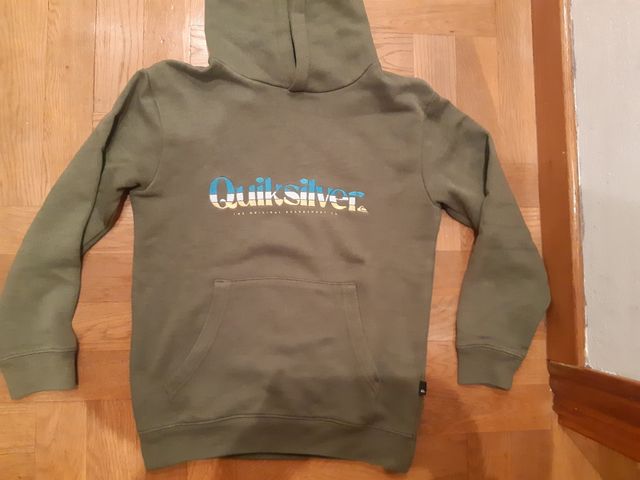 Sudadera de niño talla 8, color verde con capucha.