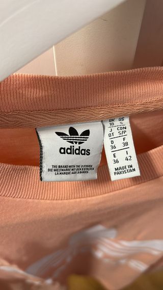 Camiseta Adidas mujer talla 36 salmón, manga corta