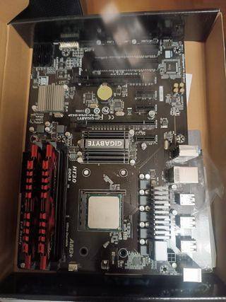 Combo placa, procesador y ram AMD