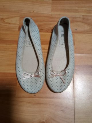 Bailarinas de piel sin estrenar