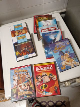 12 DVD's para público infantil